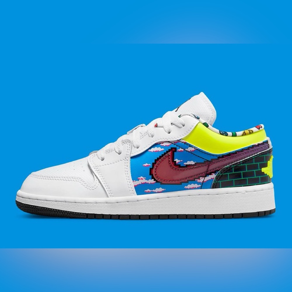 New in box Jordan 1 low “old school gaming”